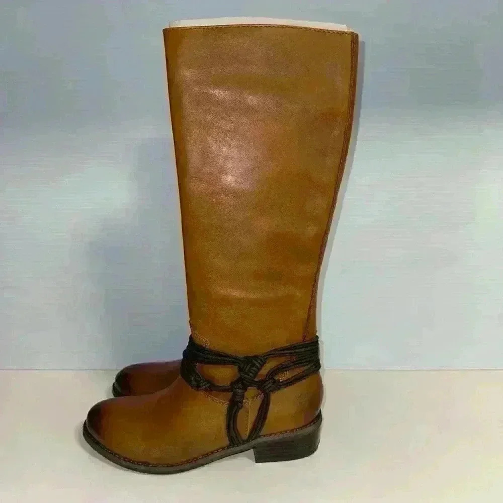 NWOT! Carlos Santana Wellington Mustang Boot / Women’s size 6.5